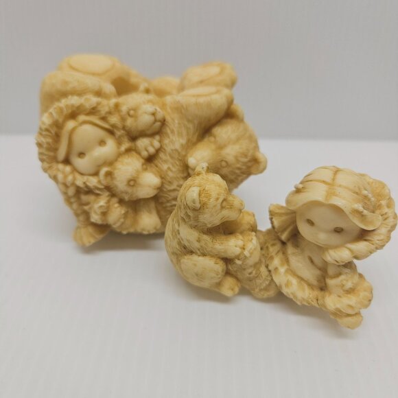 Friends of the Feather Box Enesco Karen Hahn 1987 Yupik Inuit Kids and Bears - Picture 4 of 7